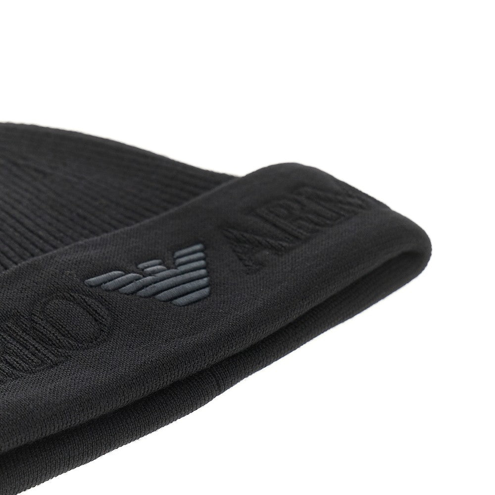 Knitted beanie hat with jacquard logo