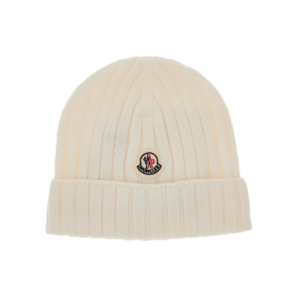 Ribbed wool beanie hat with logo patchj