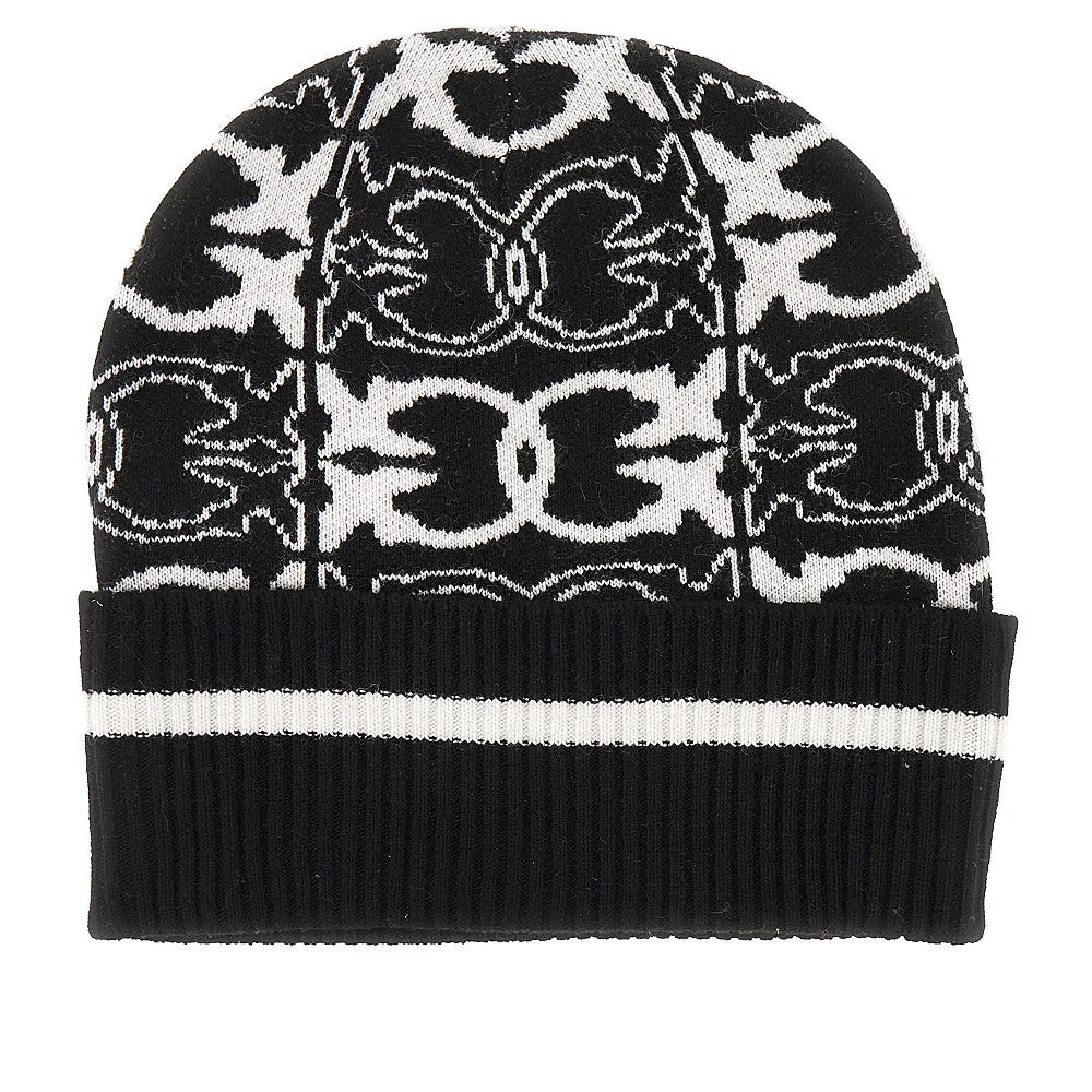 Knitted beanie hat with jacquard logo