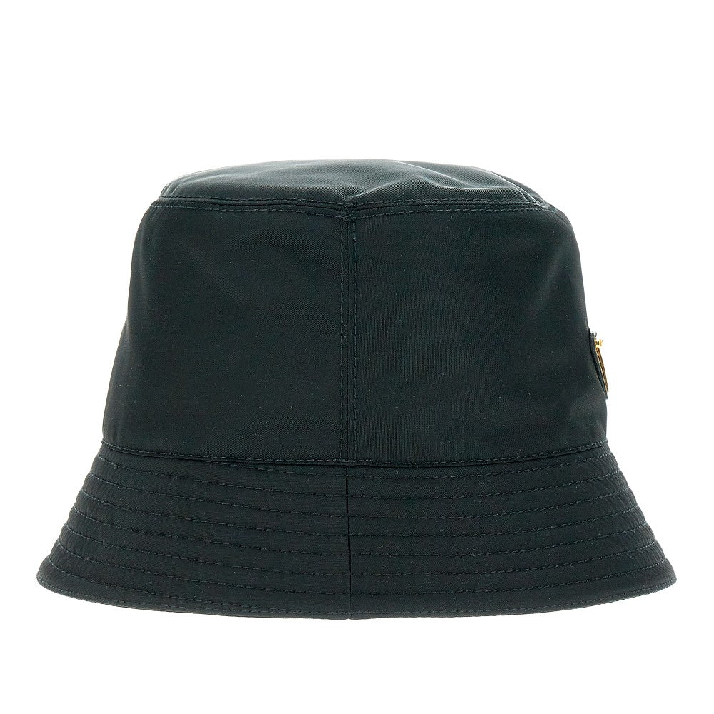 Cappello a secchiello in Re-Nylon