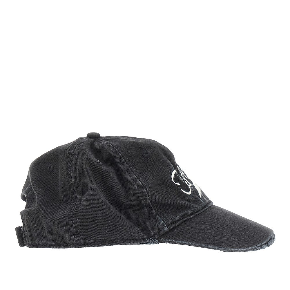 Logo embroidery baseball cap