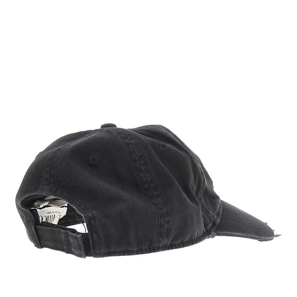 Logo embroidery baseball cap