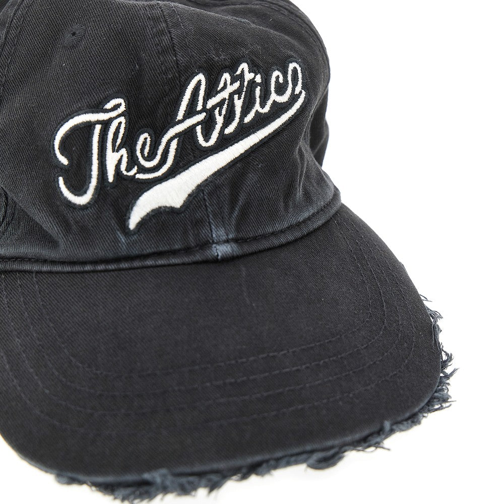 Logo embroidery baseball cap