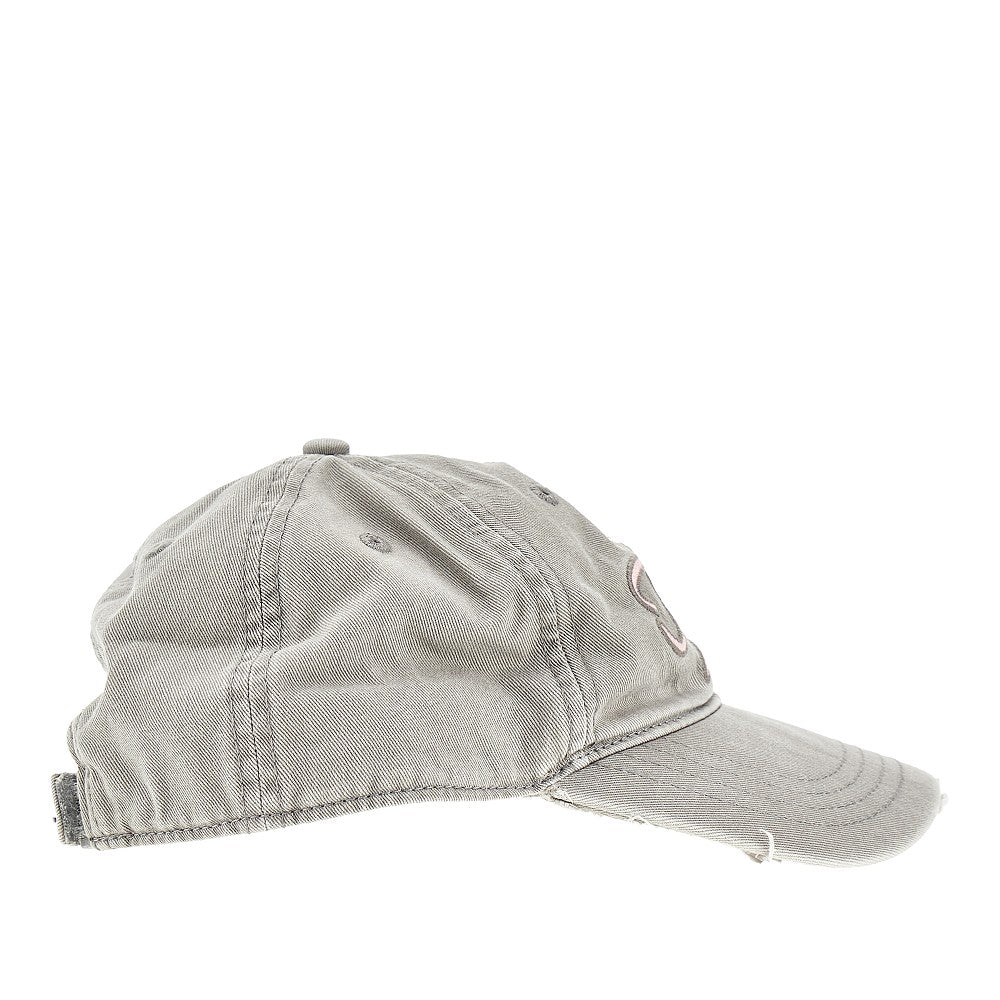 Logo embroidery baseball cap