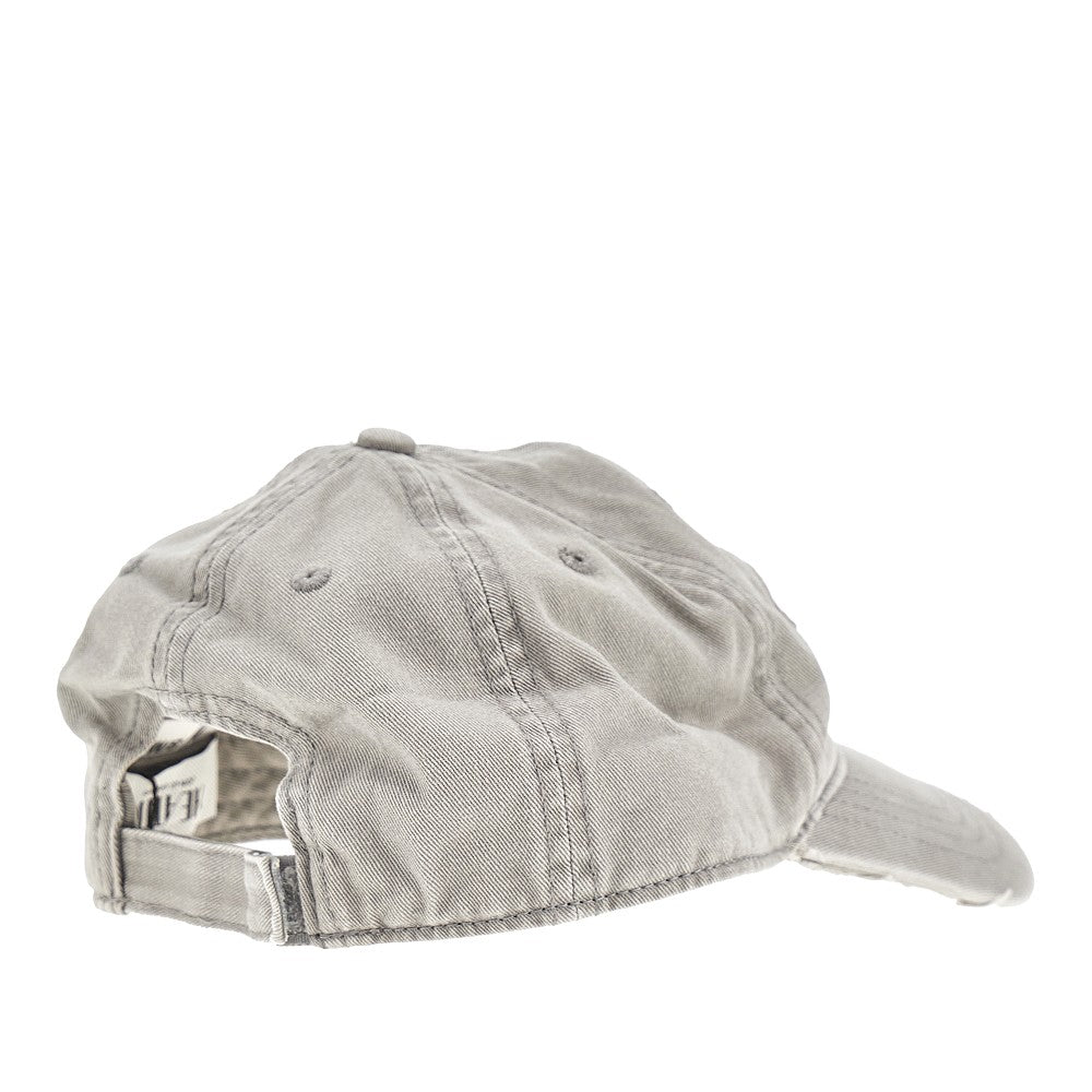 Logo embroidery baseball cap