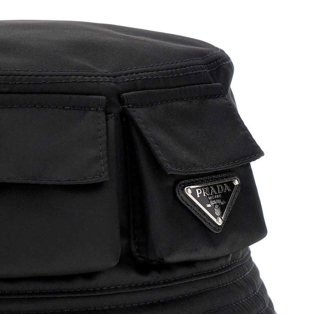 Cappello bucket in Re-Nylon