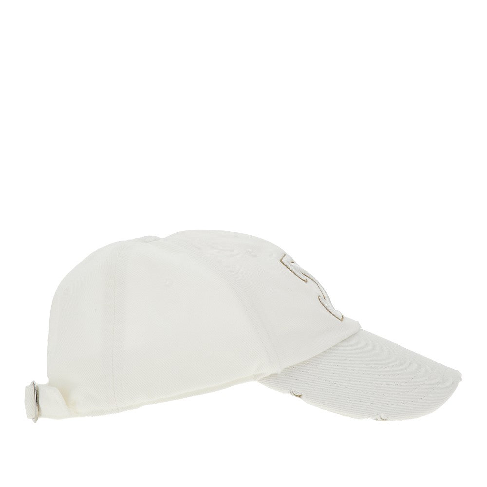 Distresses denim baseball cap