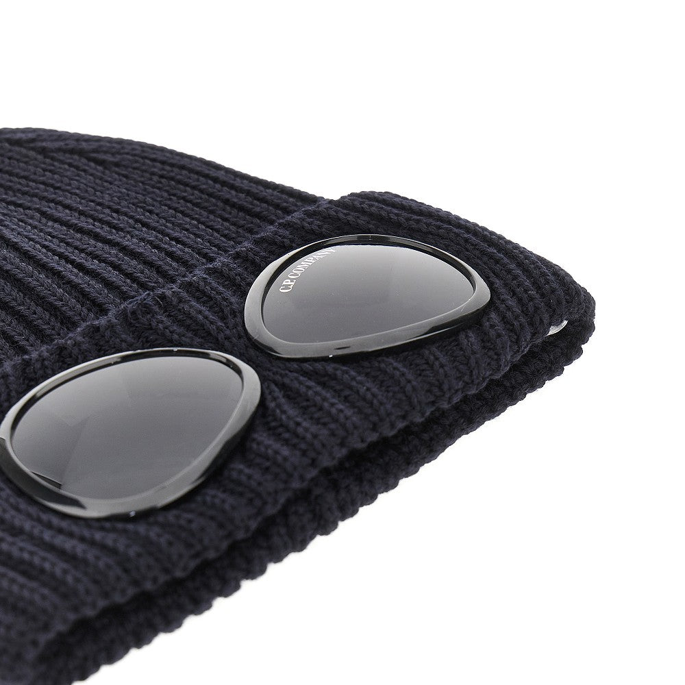 Knitted beanie hat with lens