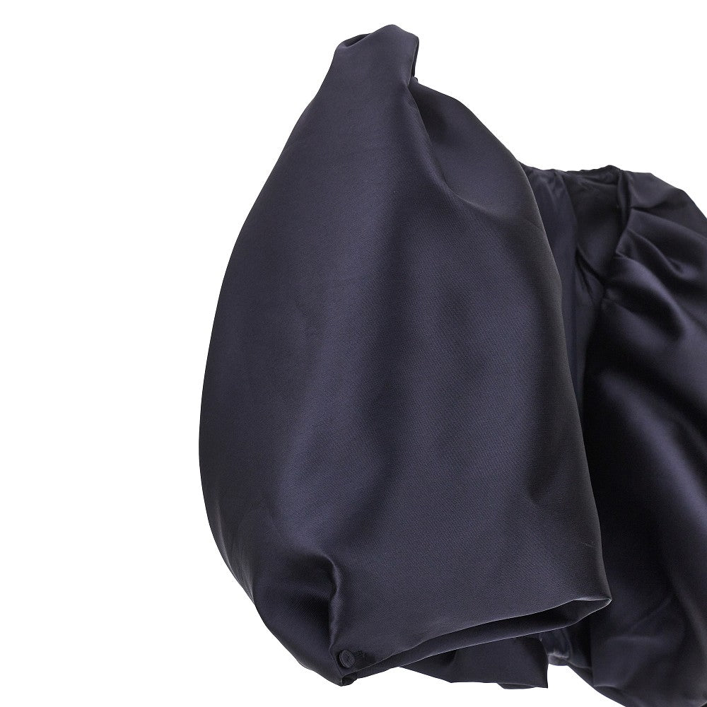 Mikado shrug