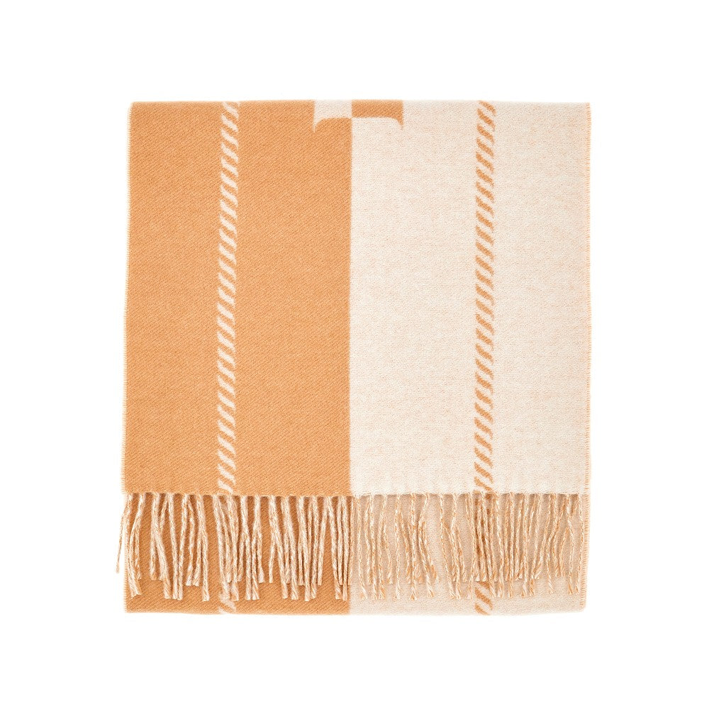 Jacquard wool scarf