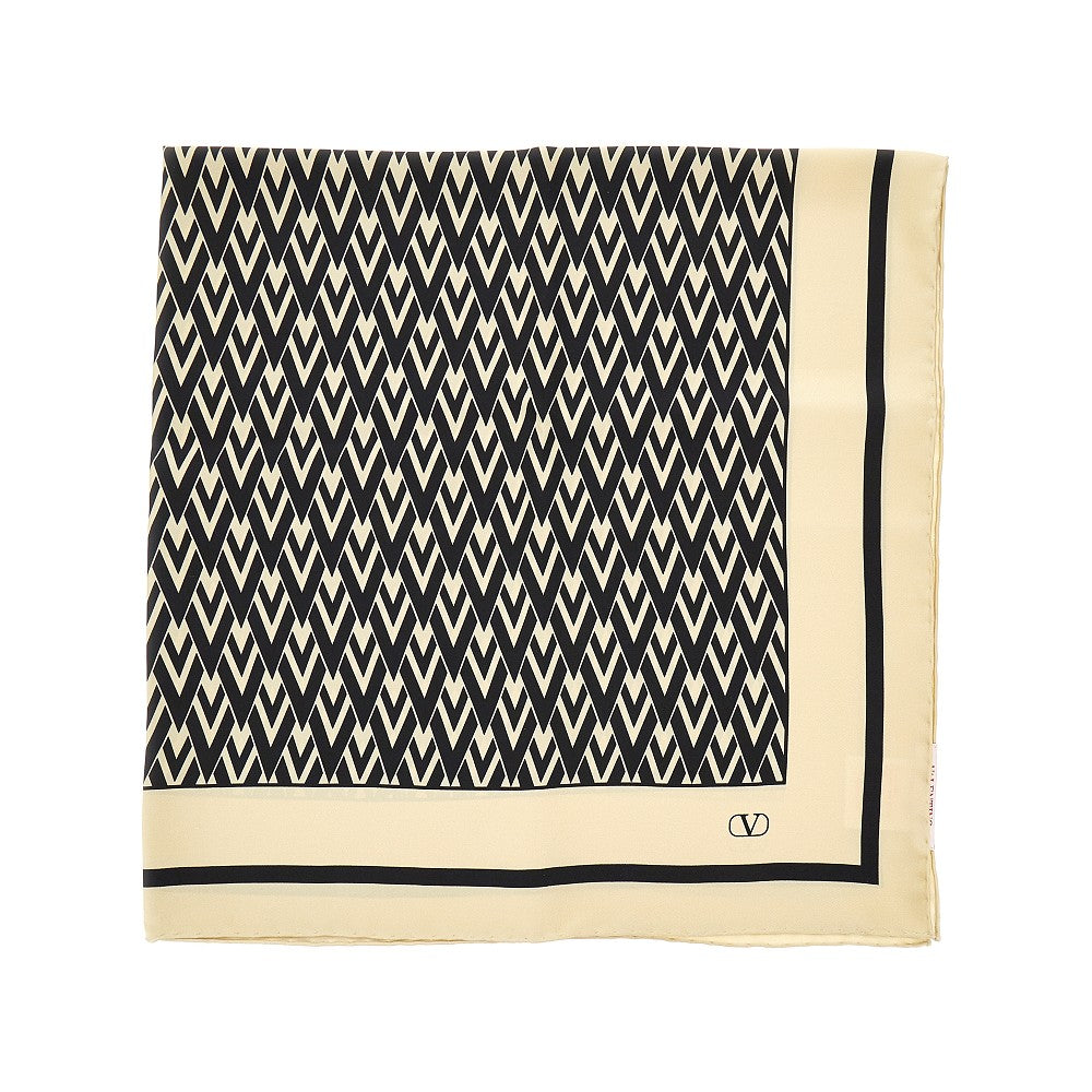 Foulard in seta 'Toute la V'