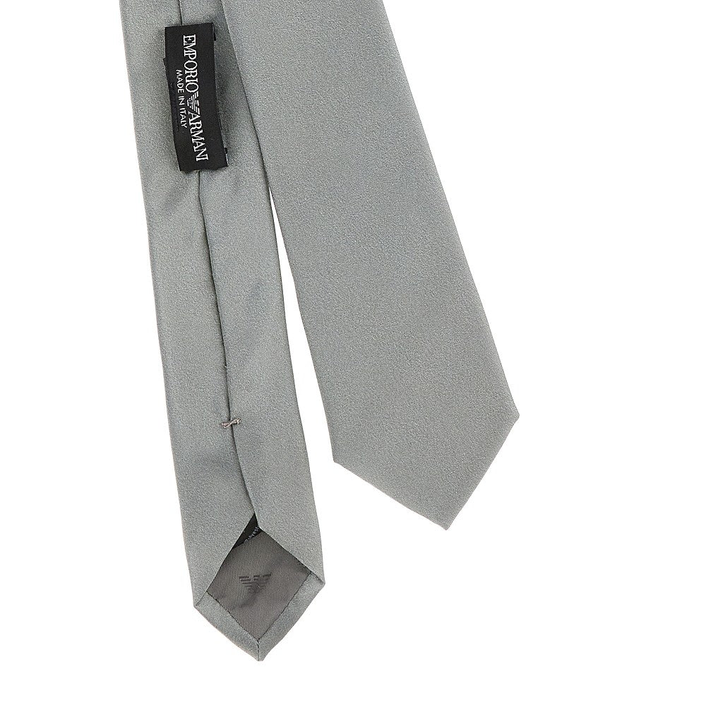 Satin necktie