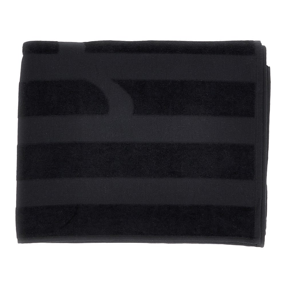 Macro Eagle motif beach towel