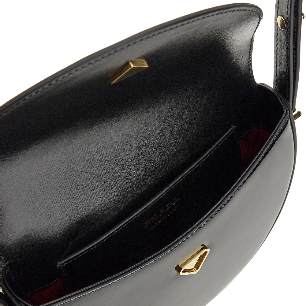 Mini borsa a tracolla in vernice con pattina