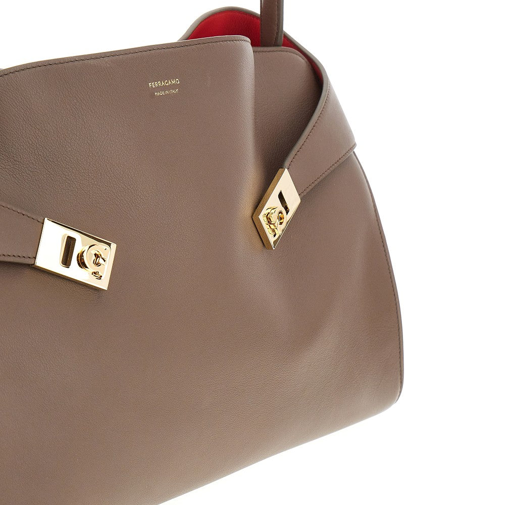 Borsa 'Hug' media in pelle