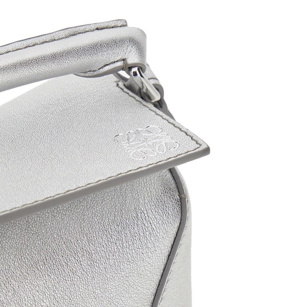 Borsa Puzzle Edge mini in pelle metallizzata
