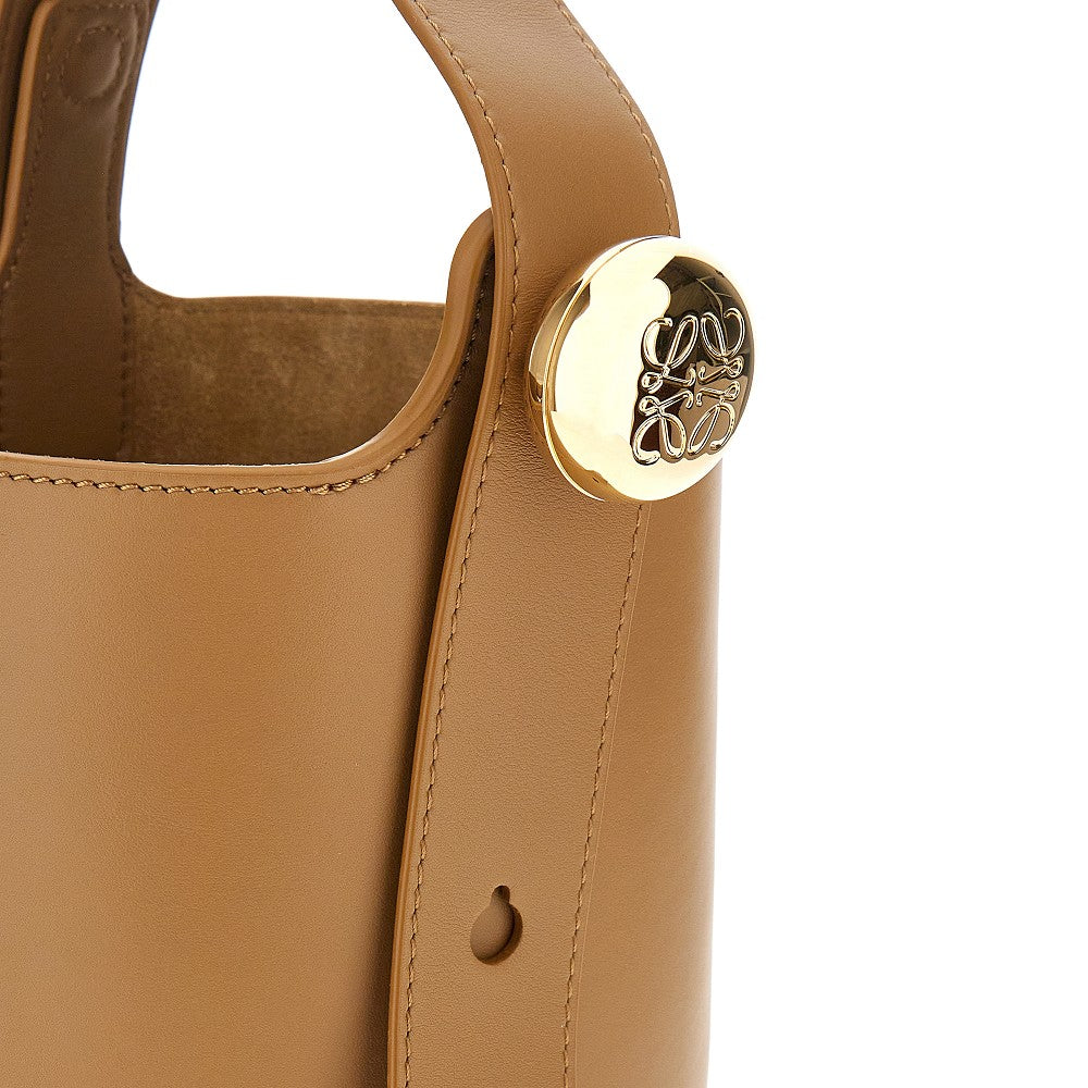 Borsa Pebble Bucket mini in pelle