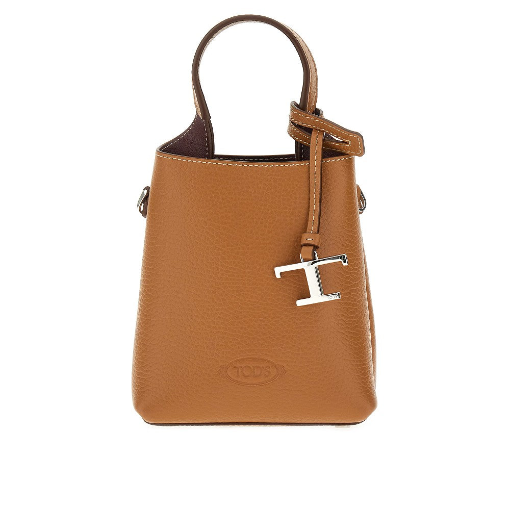 Micro bag in pelle con charm T Timeless