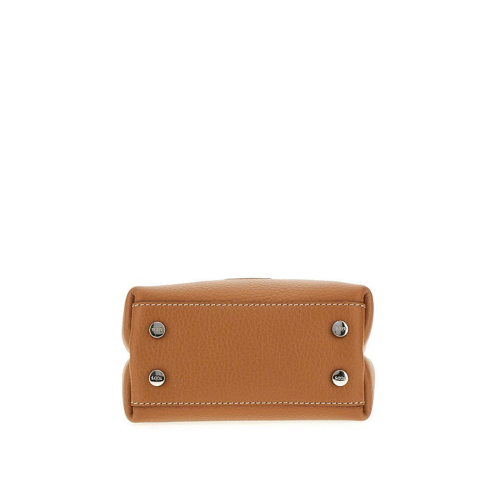 Micro bag in pelle con charm T Timeless