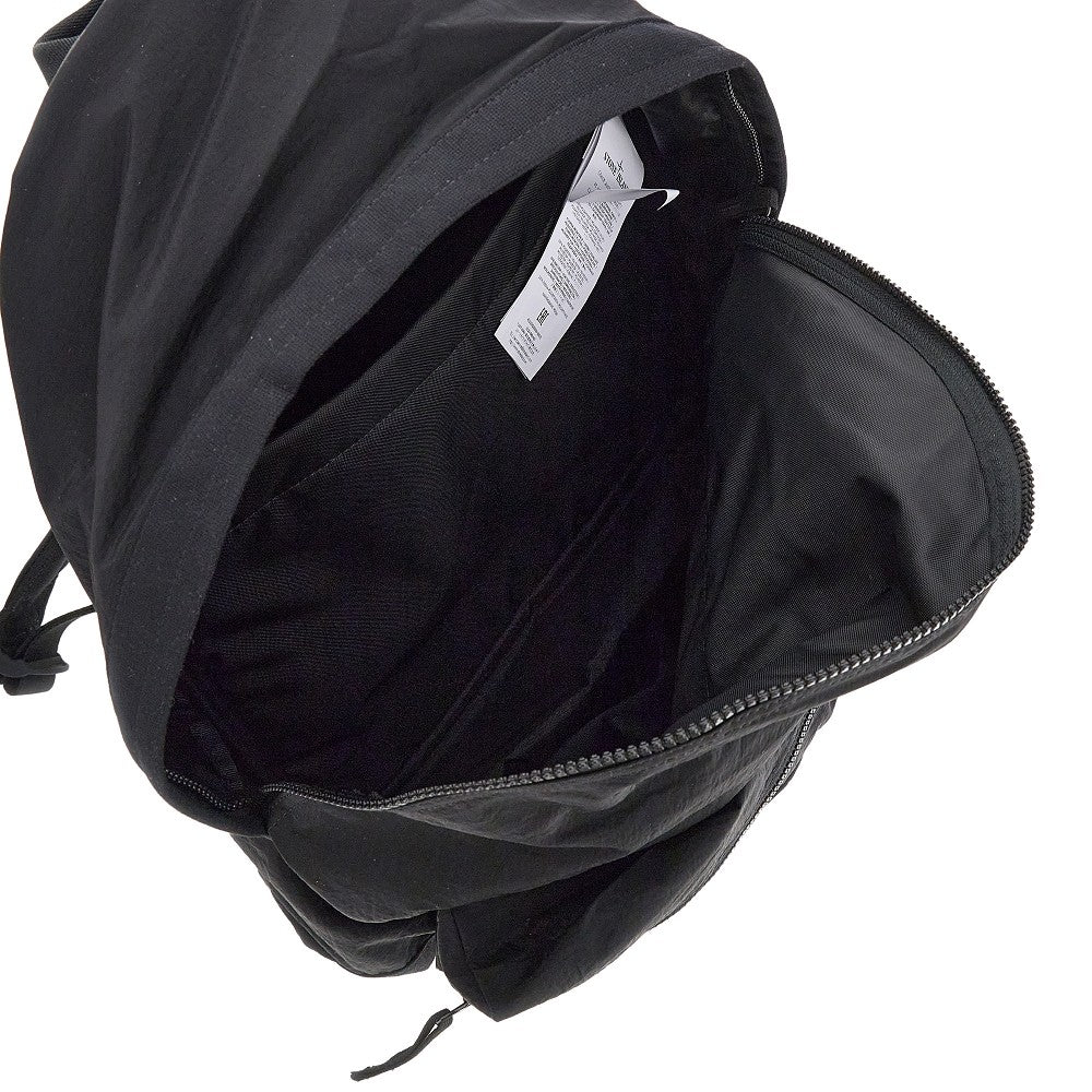 Zaino in Econyl con logo ricamato