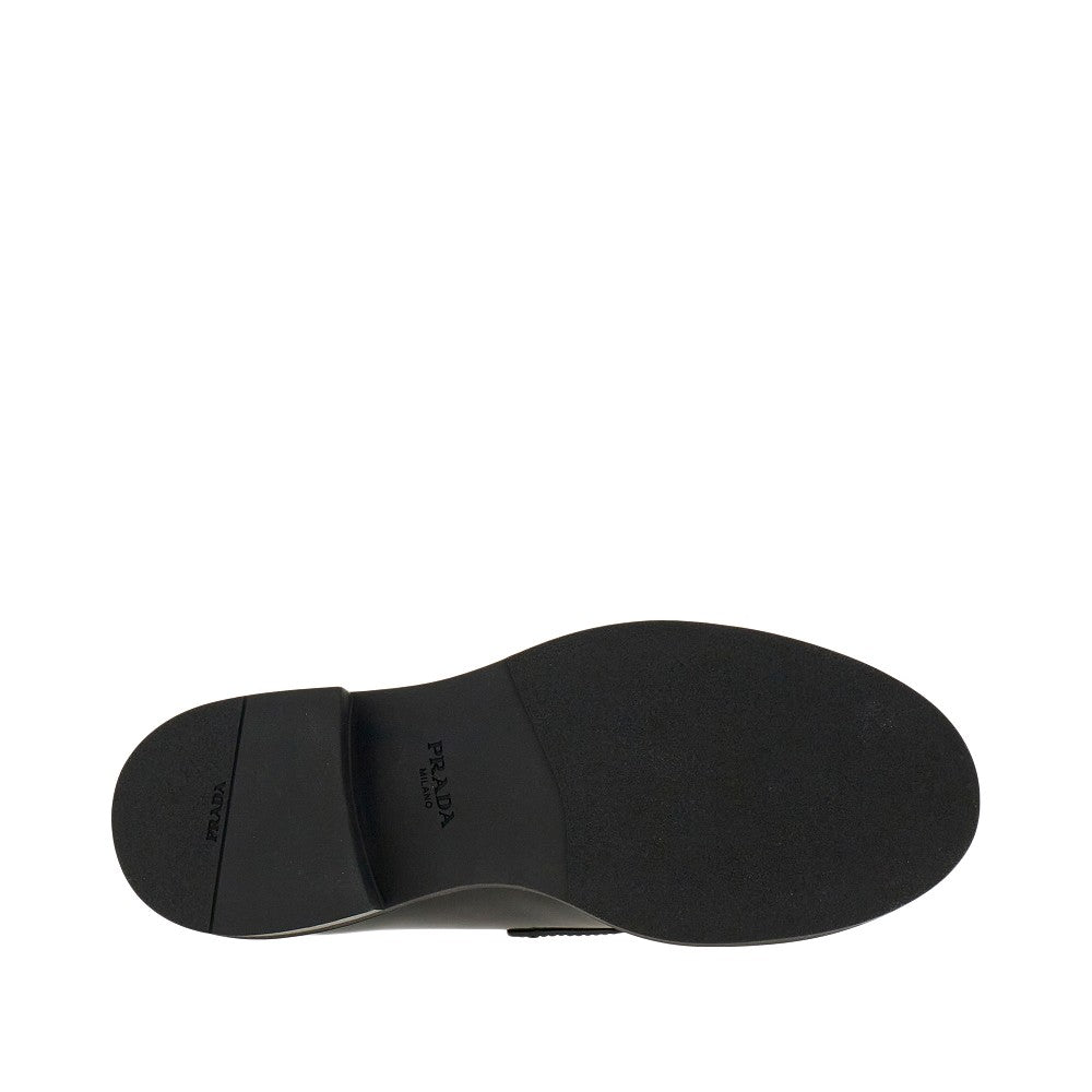 Spazzolato leather loafers with logo