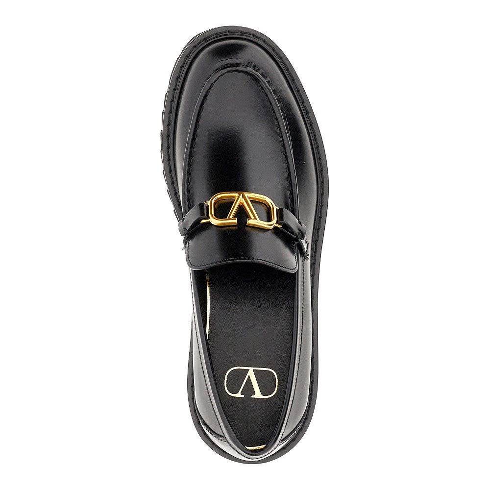 'VLogo Signature' leather loafers