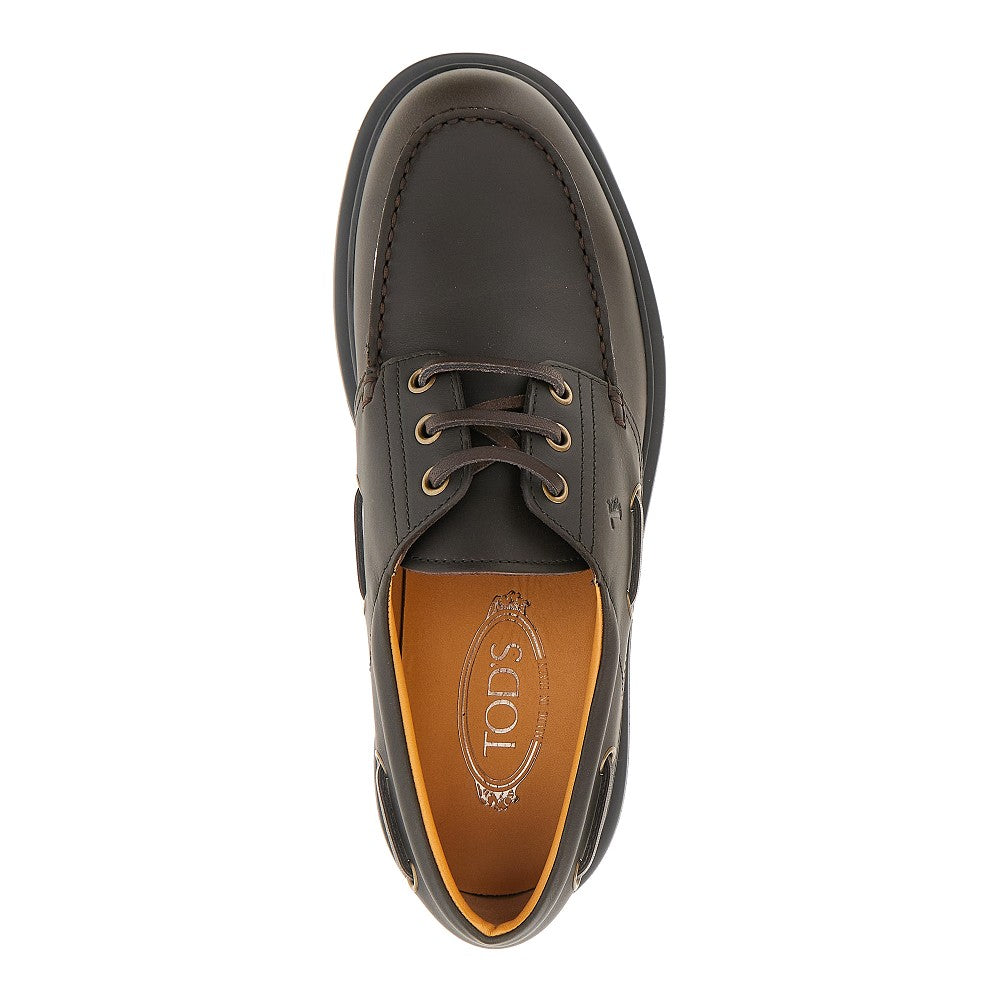 Smooth leather boat shoes