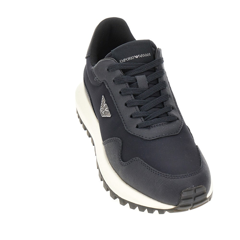 Sneakers in nylon riciclato ASV