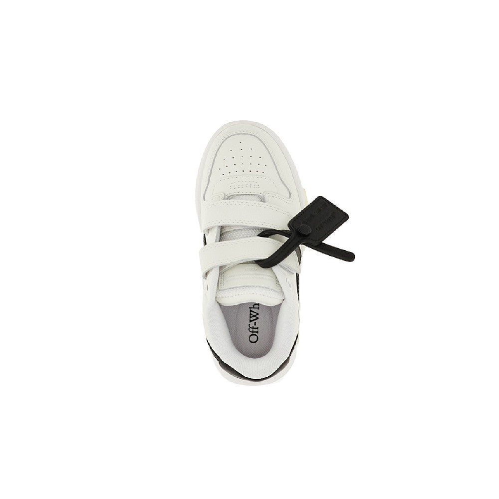 Sneakers 'Out Of Office'