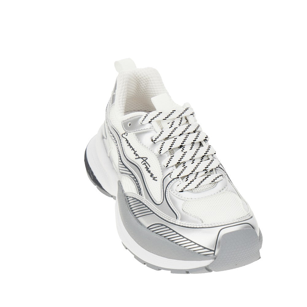 Mesh sneakers with metallized details