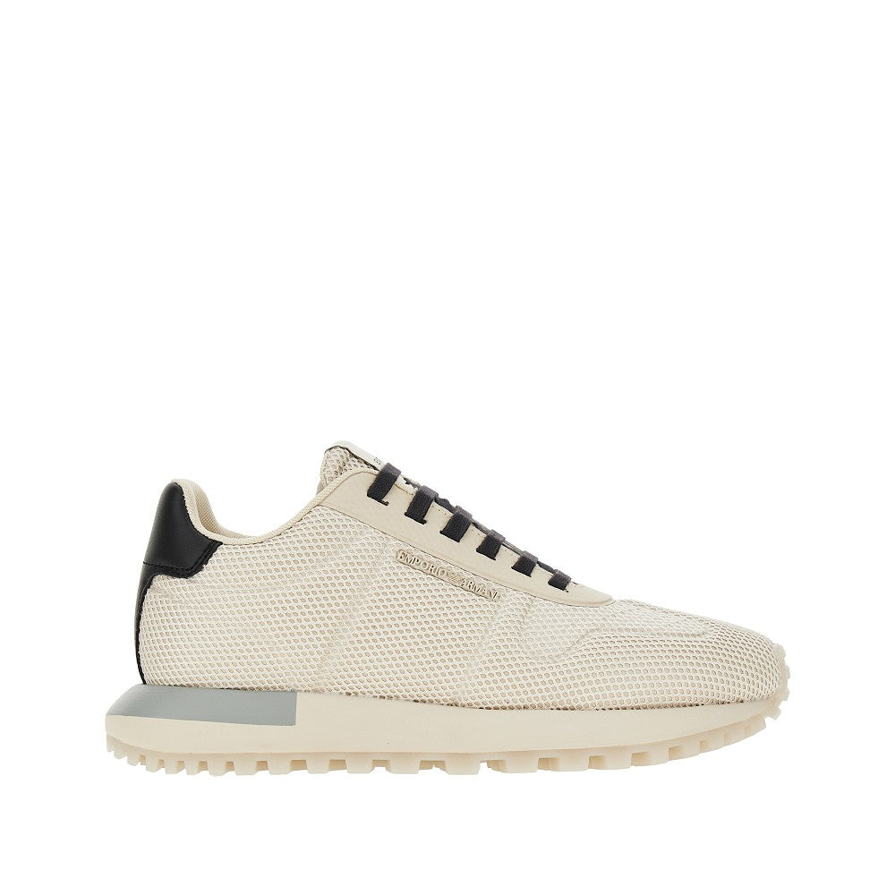 Sneakers in mesh