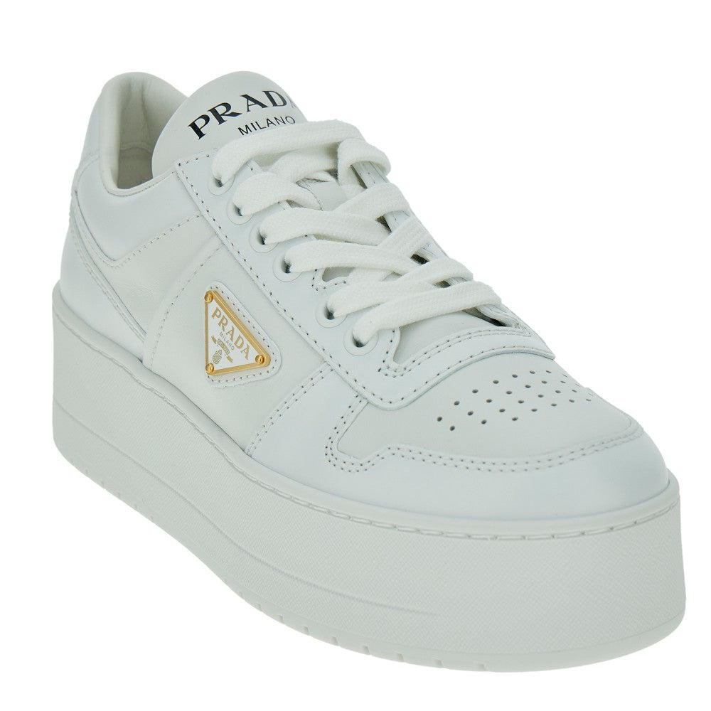 Platform sole leather sneakers