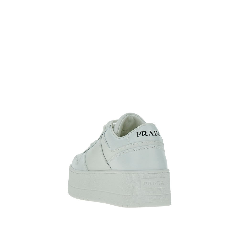 Sneakers in pelle con suola platform