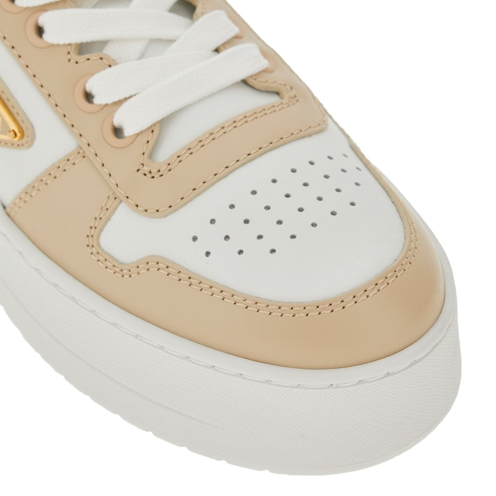 Sneakers in pelle con suola platform