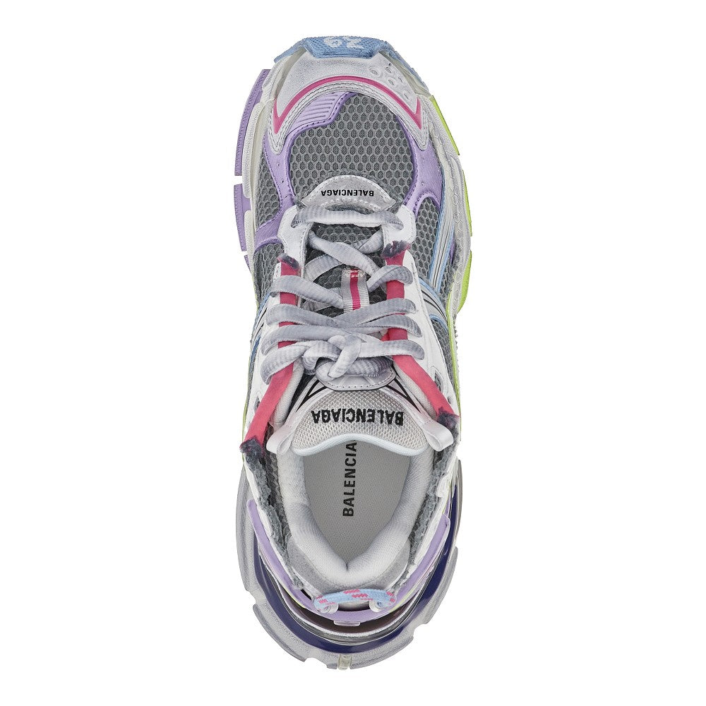 Runner sneakers
