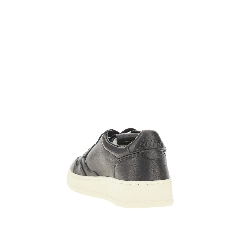 Leather Medalist Low sneakers
