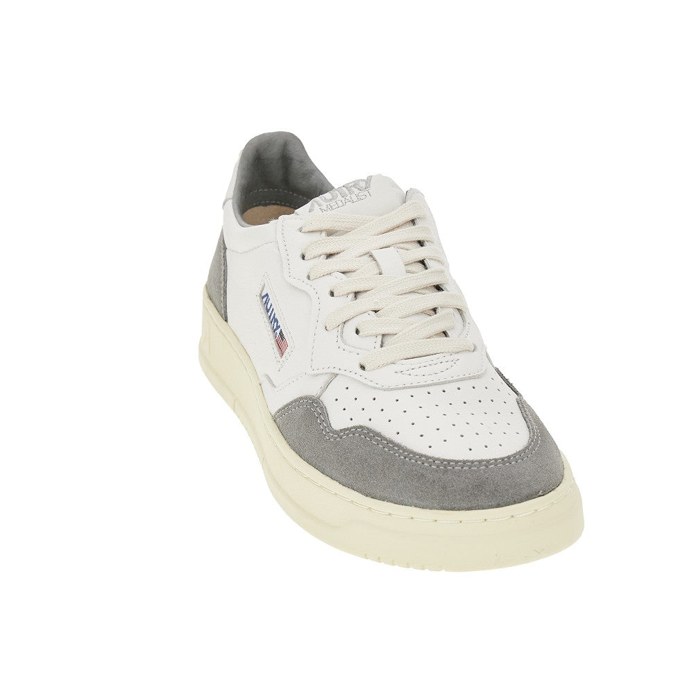 Medalist Low leather sneakers