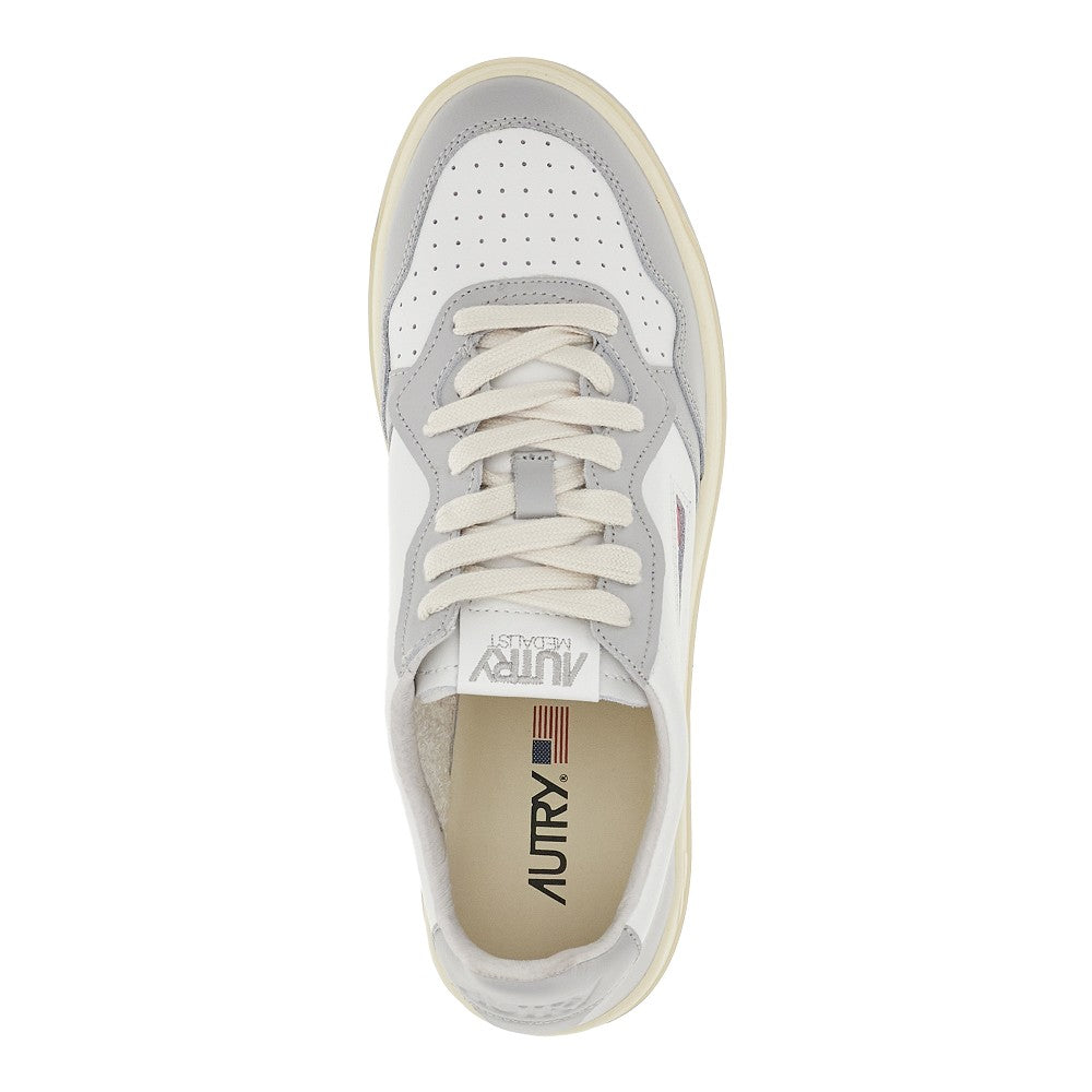 Sneakers Medalist Low