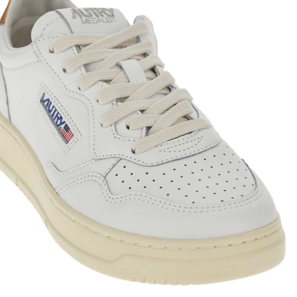 Medalist Low leather sneakers