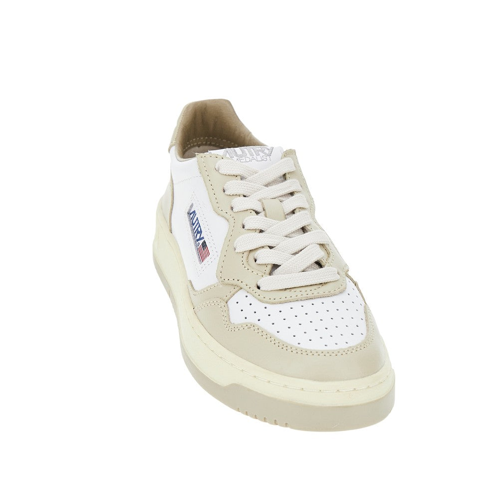 Leather Medalist Low sneakers