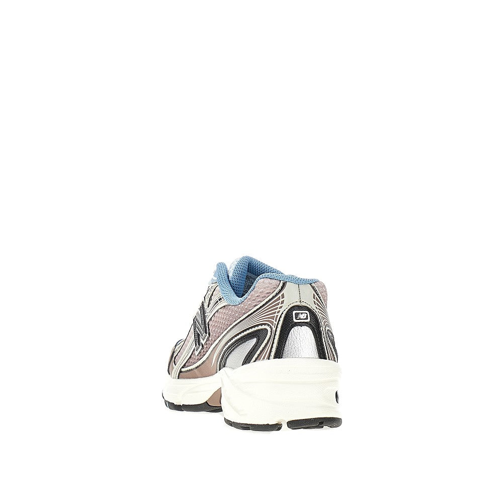 Sneakers 740
