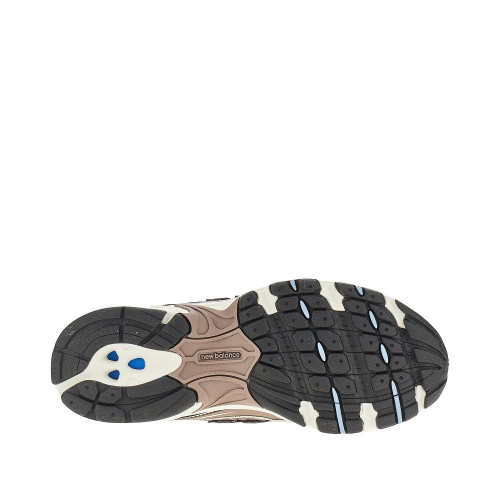 Sneakers 740