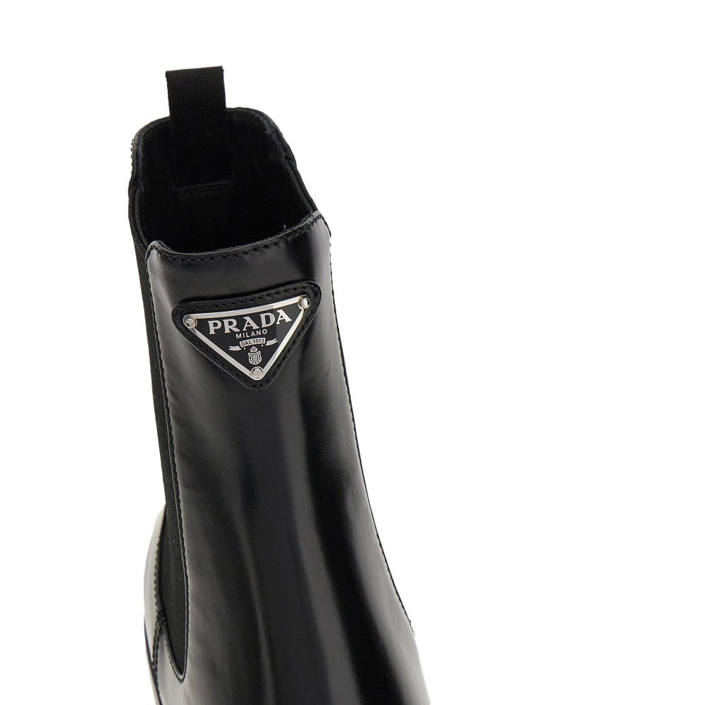Spazzolato leather ankle boots with logo