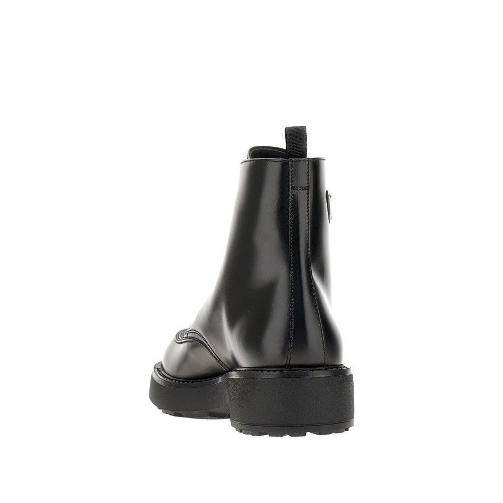 Spazzolato leather laced ankle boots