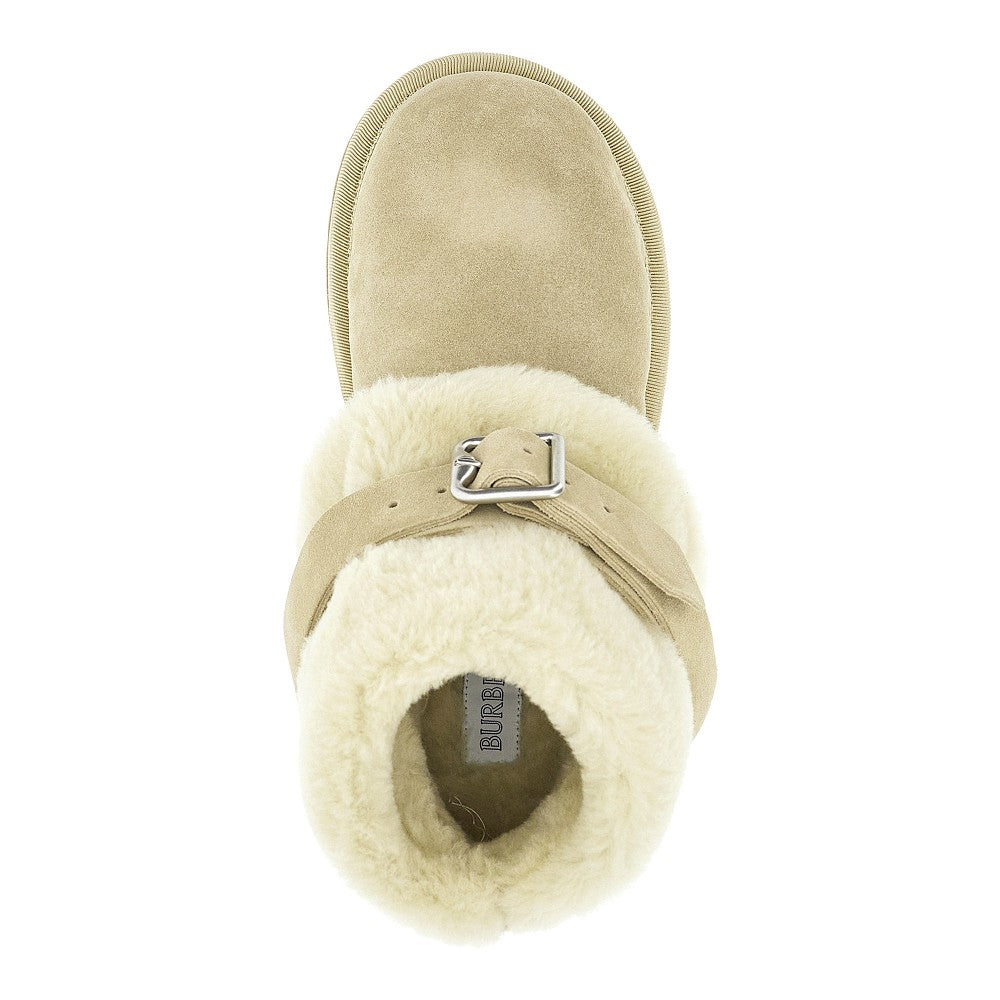 Suede leather ankle boots with fur