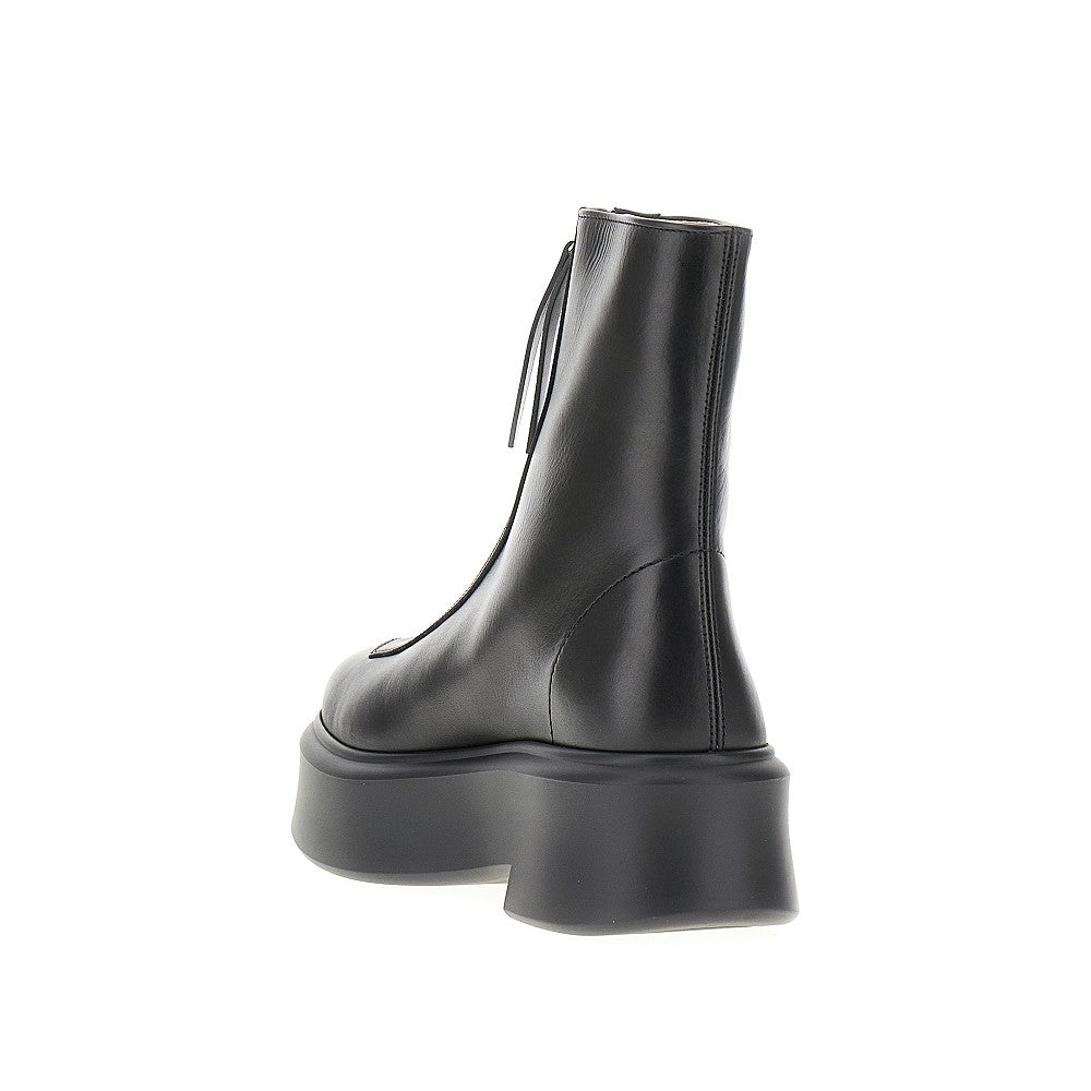 Leather Zipped boots