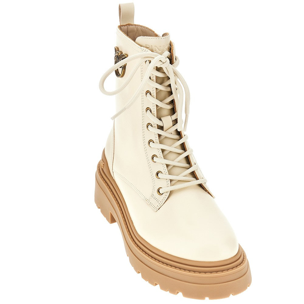 Leather boots with Love Birds details
