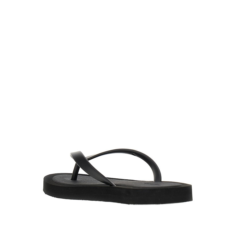 'Kiro' flip flops