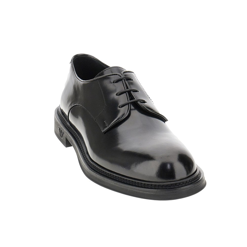 Brushed leather laced shoes