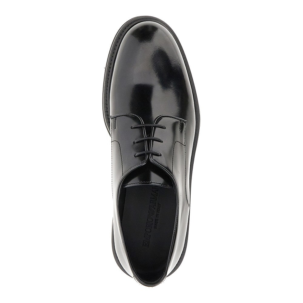 Brushed leather laced shoes